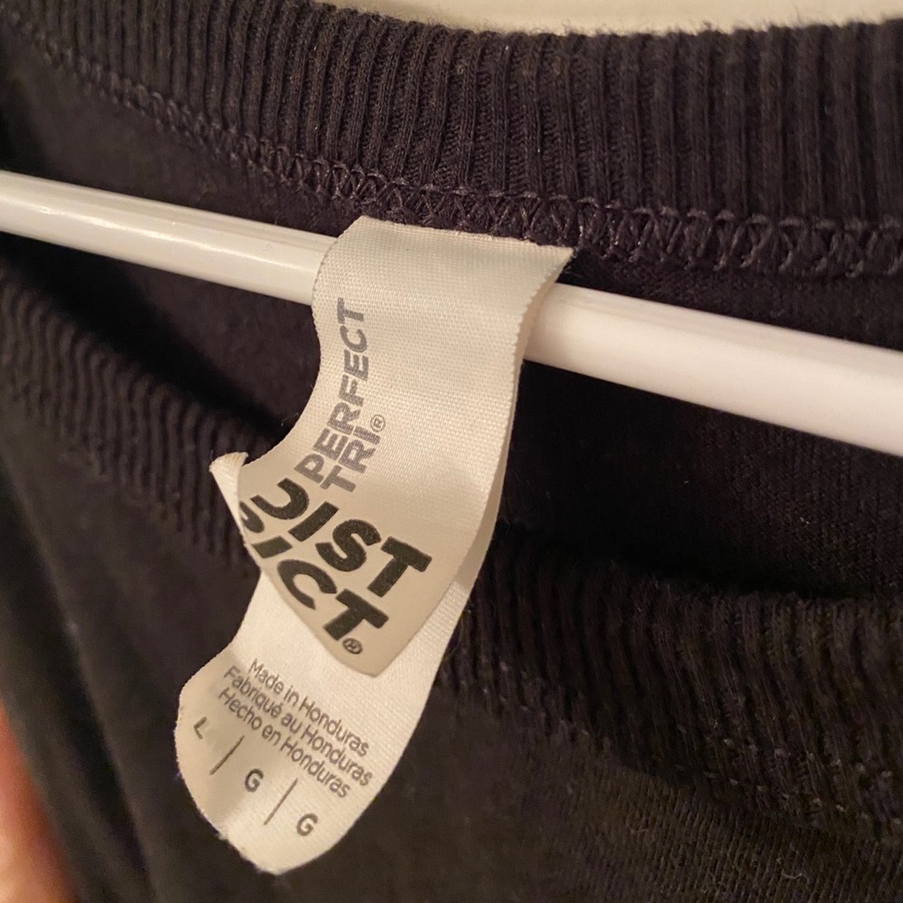 DISTRICT Rocker Tank - Picture 2 of 4